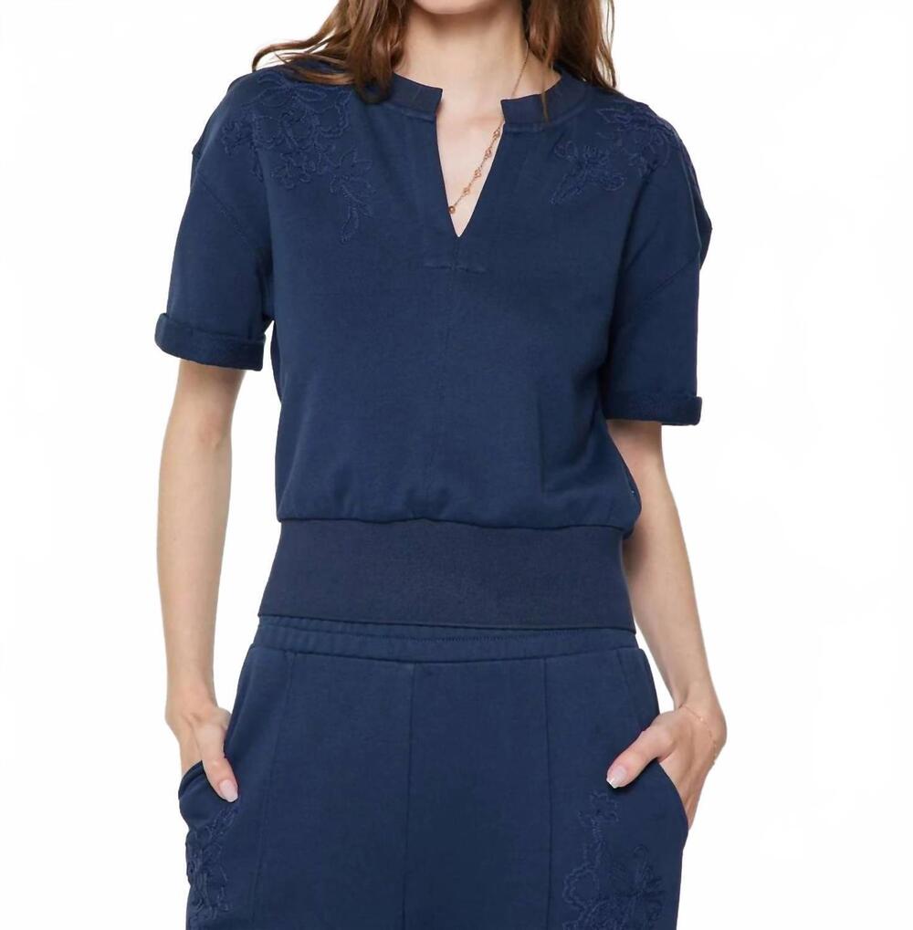 NEW CURRENT AIR embroidered cropped short sleeve sweatshirt in dark navy